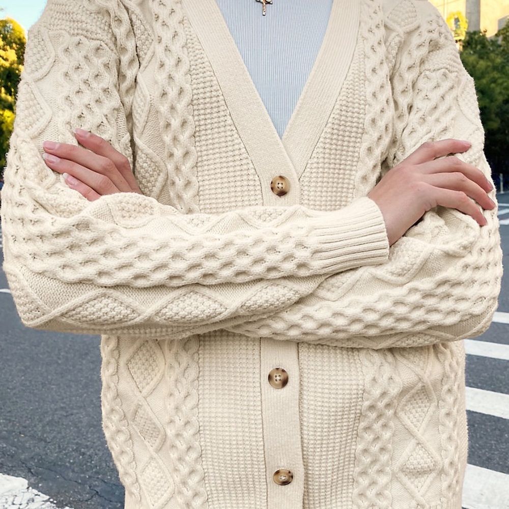 ISO aritzia Sunday best lamora cardigan